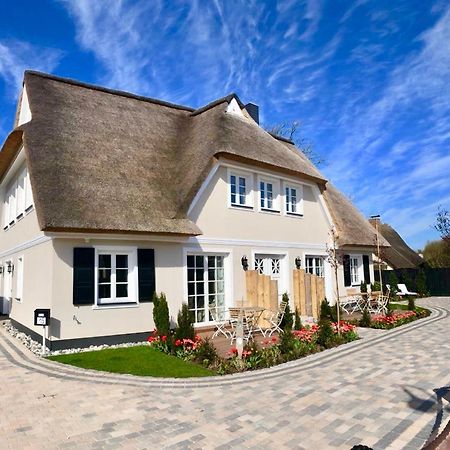 Ferienwohnung Traumhaus unter Reet Ostseeheilbad Ostseeheilbad Zingst Exterior foto