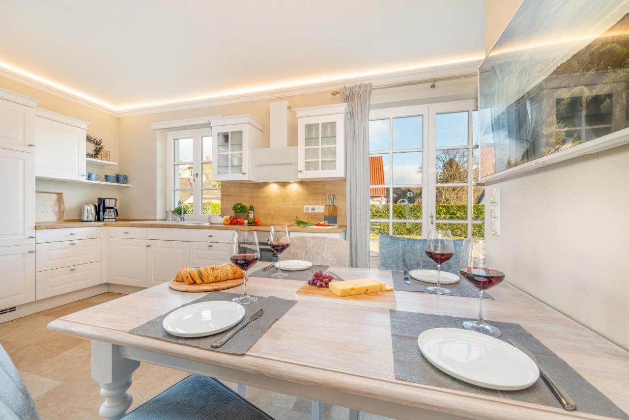 Ferienwohnung Traumhaus unter Reet Ostseeheilbad Ostseeheilbad Zingst Exterior foto