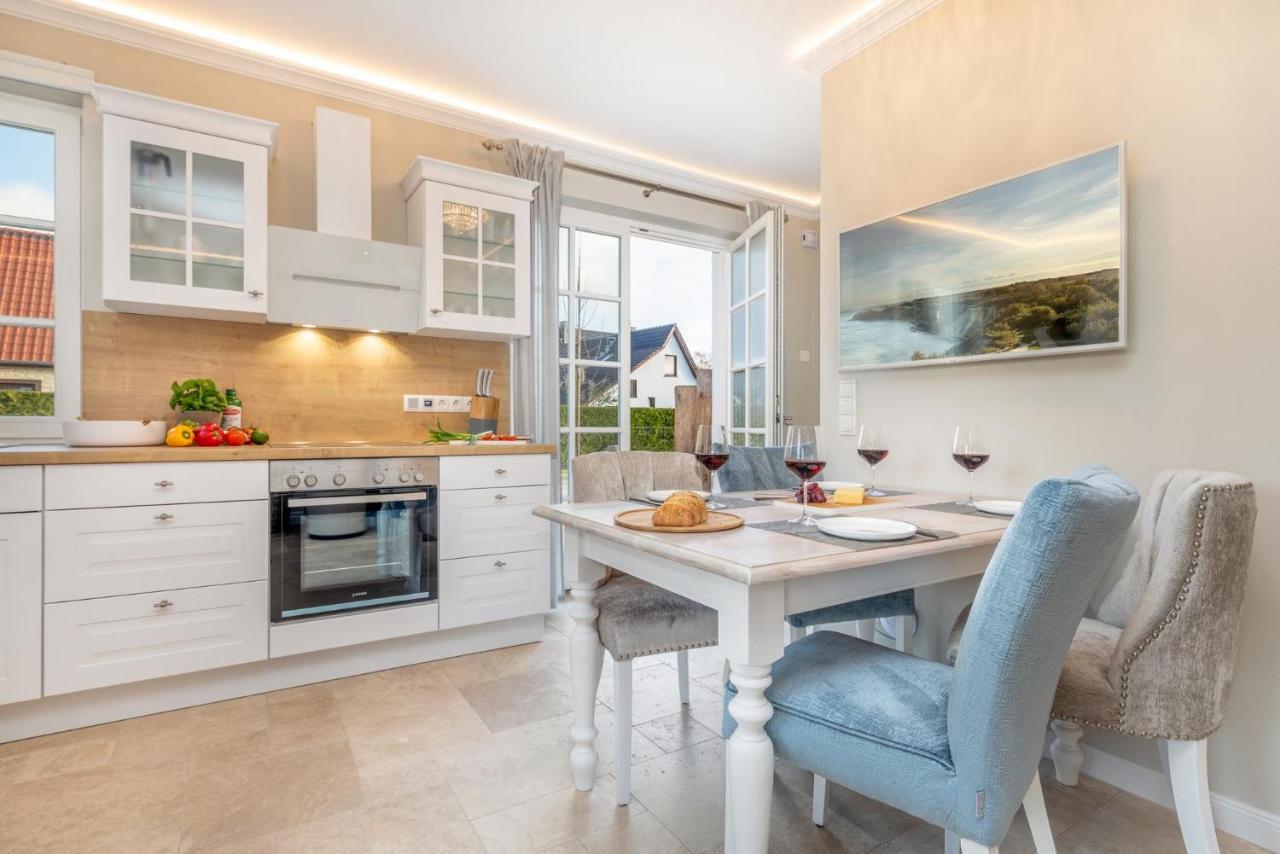 Ferienwohnung Traumhaus unter Reet Ostseeheilbad Ostseeheilbad Zingst Exterior foto