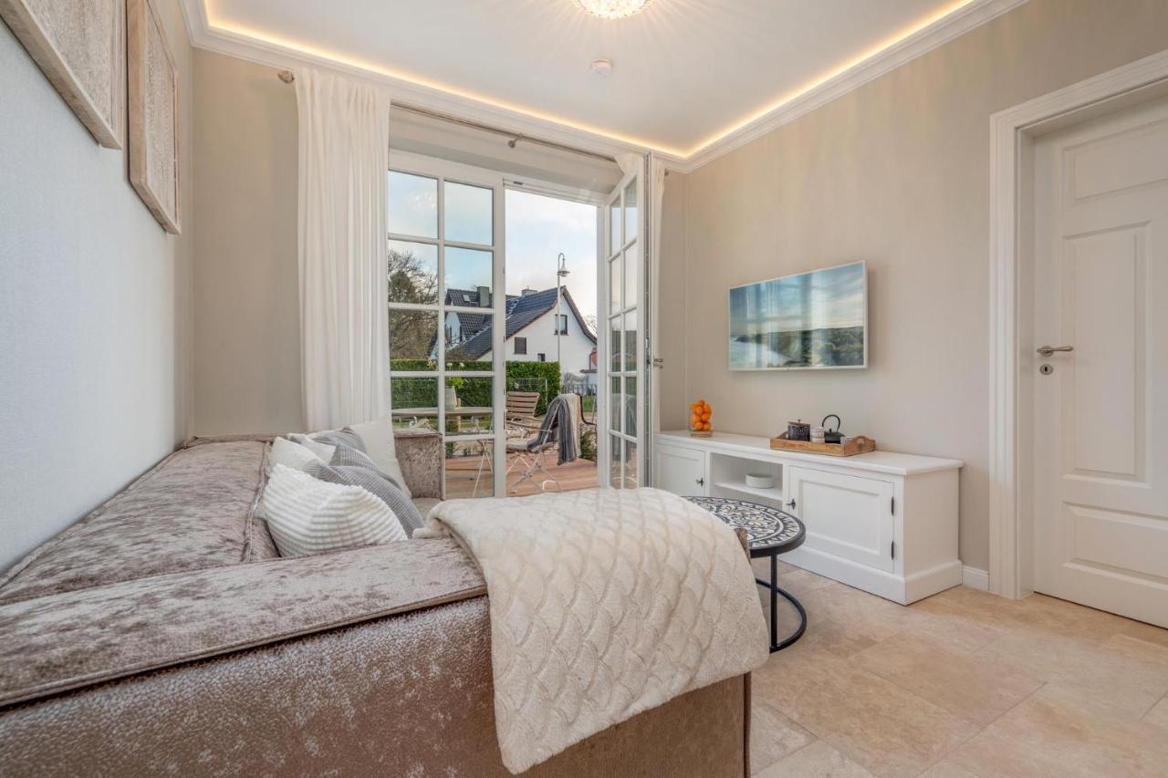 Ferienwohnung Traumhaus unter Reet Ostseeheilbad Ostseeheilbad Zingst Exterior foto